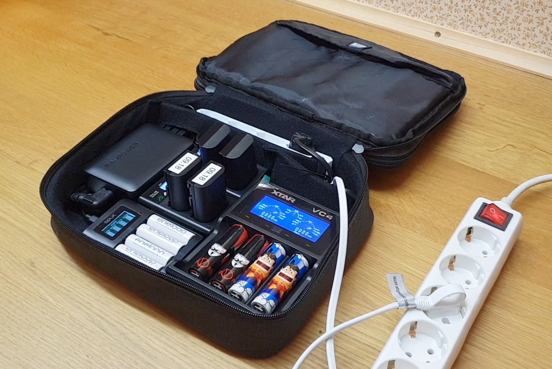 Mit Ladegeräten auf Reisen gehen